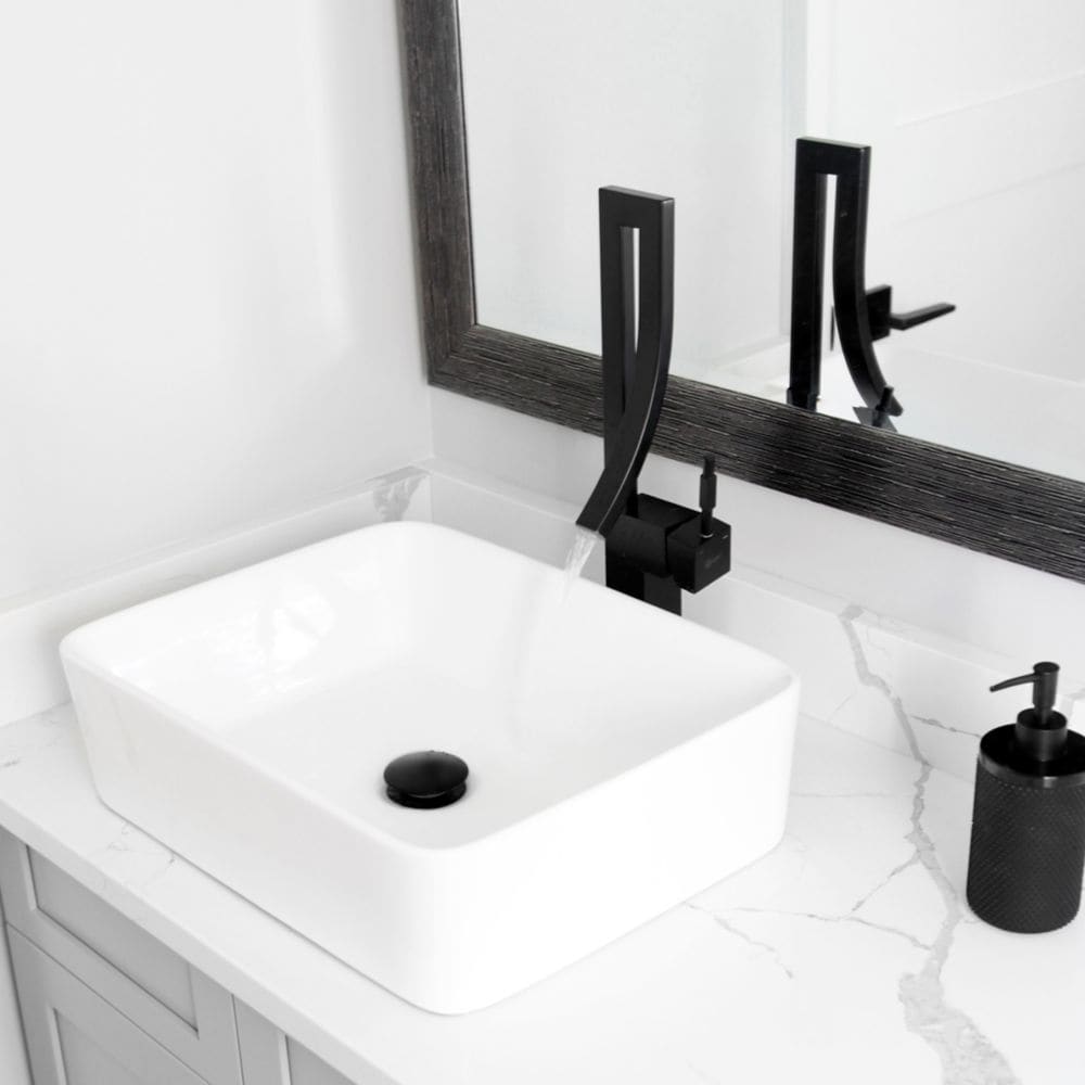 Modern Single Handle Bathroom Faucet in Matte Black