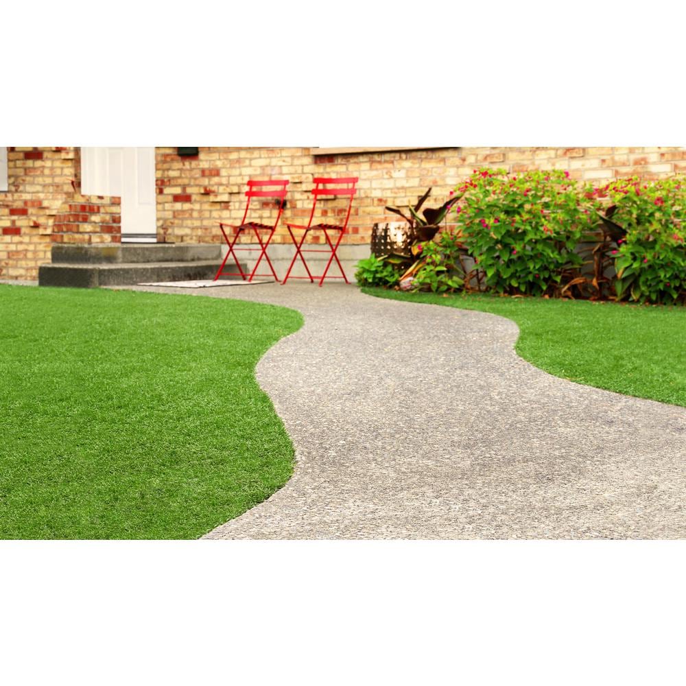ARTIFICIAL LANDSCAPING GRASS 39 in x 39 in