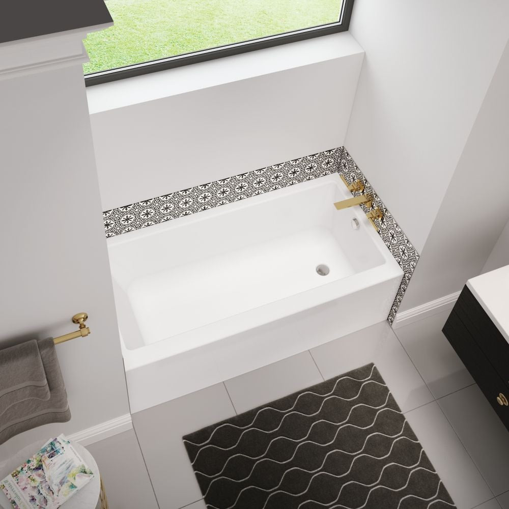 Baignoire en alcôve rectangulaire en acrylique Bosca 60L x 32W x 18H, drain à droite, en blanc avec profondeur de trempage de 14 pouces