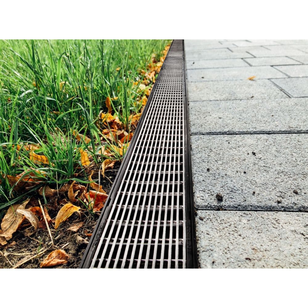 Kit de drainage de canal de la série Storm Drain avec grille architecturale en acier inoxydable 316 (paquet de 3)