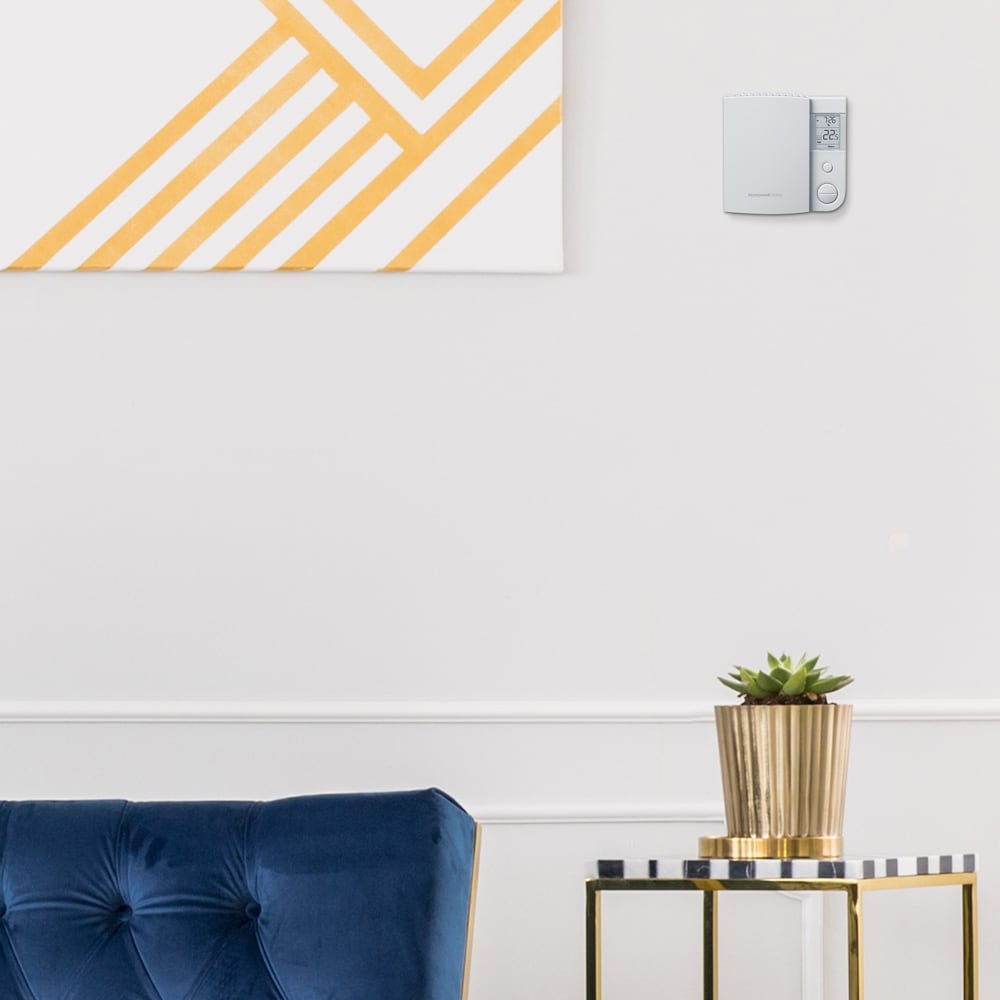 Tension de ligne TRIAC programmable 5-2 jours