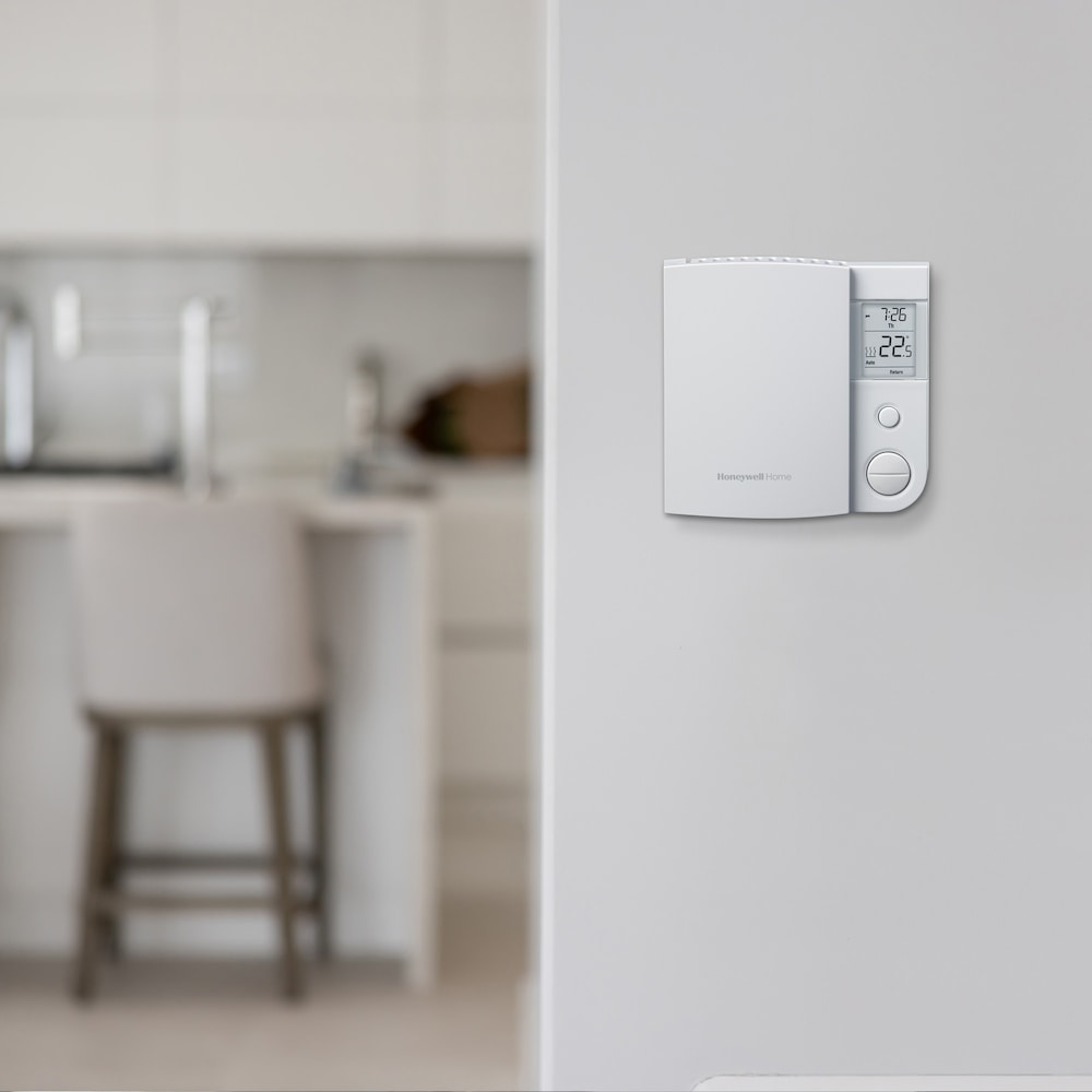 Tension de ligne TRIAC programmable 5-2 jours