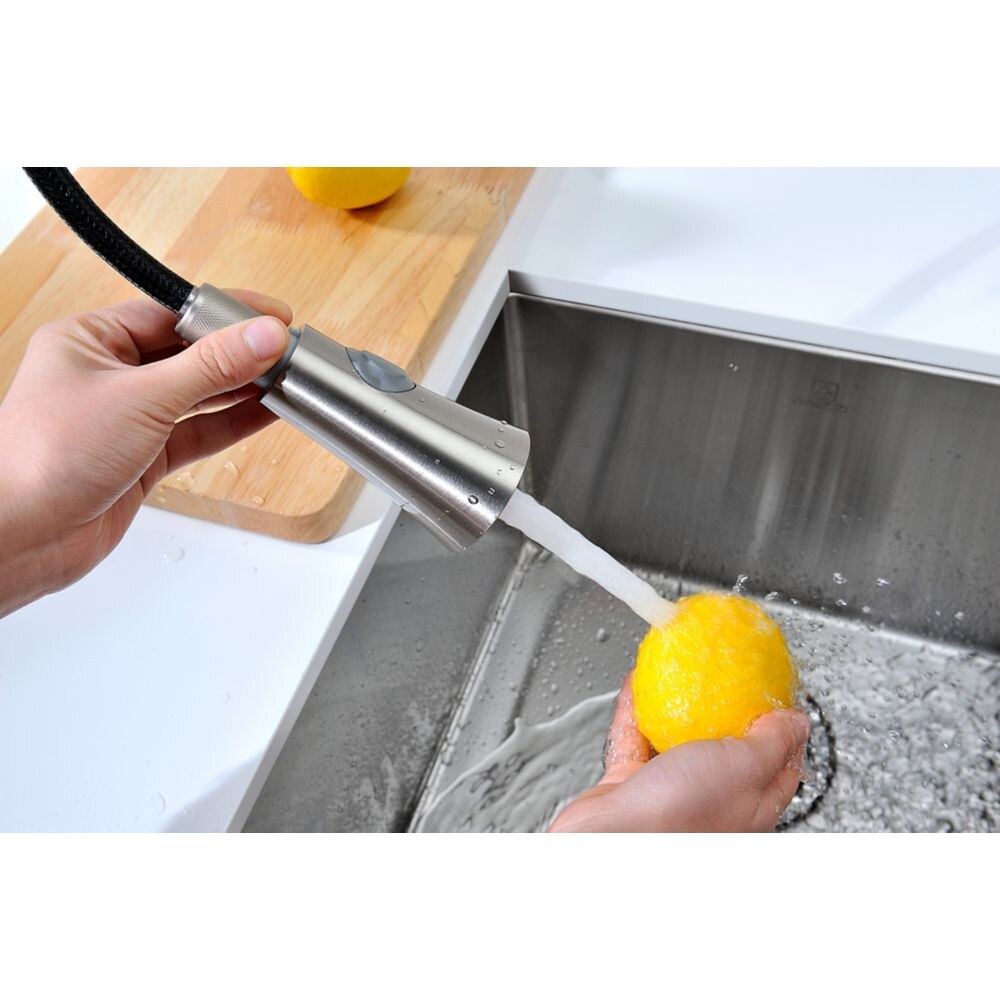 Robinet de cuisine à poignée unique et pulvérisateur rétractable de la série Singer en nickel brossé