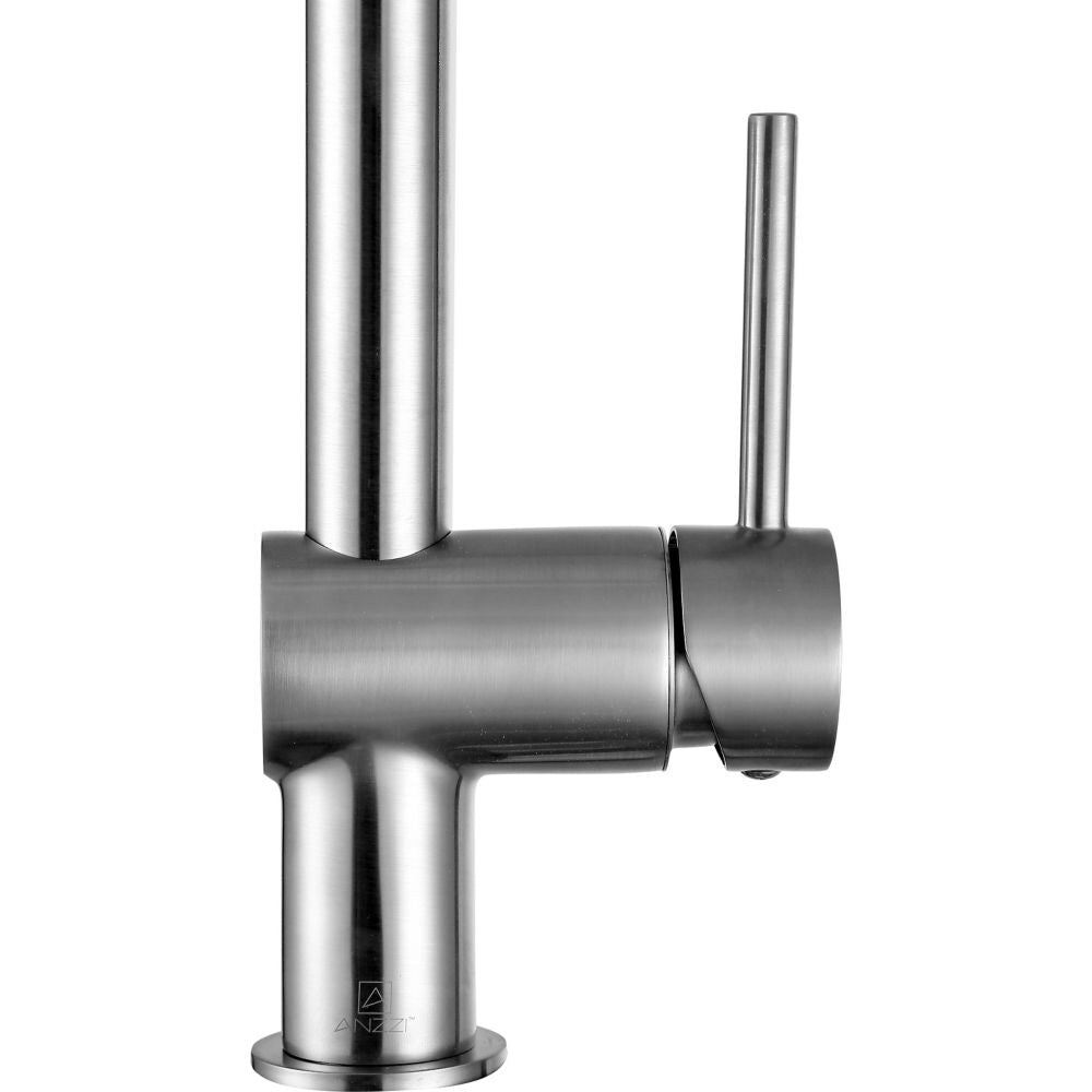 Robinet de cuisine standard à poignée unique Carriage en nickel brossé