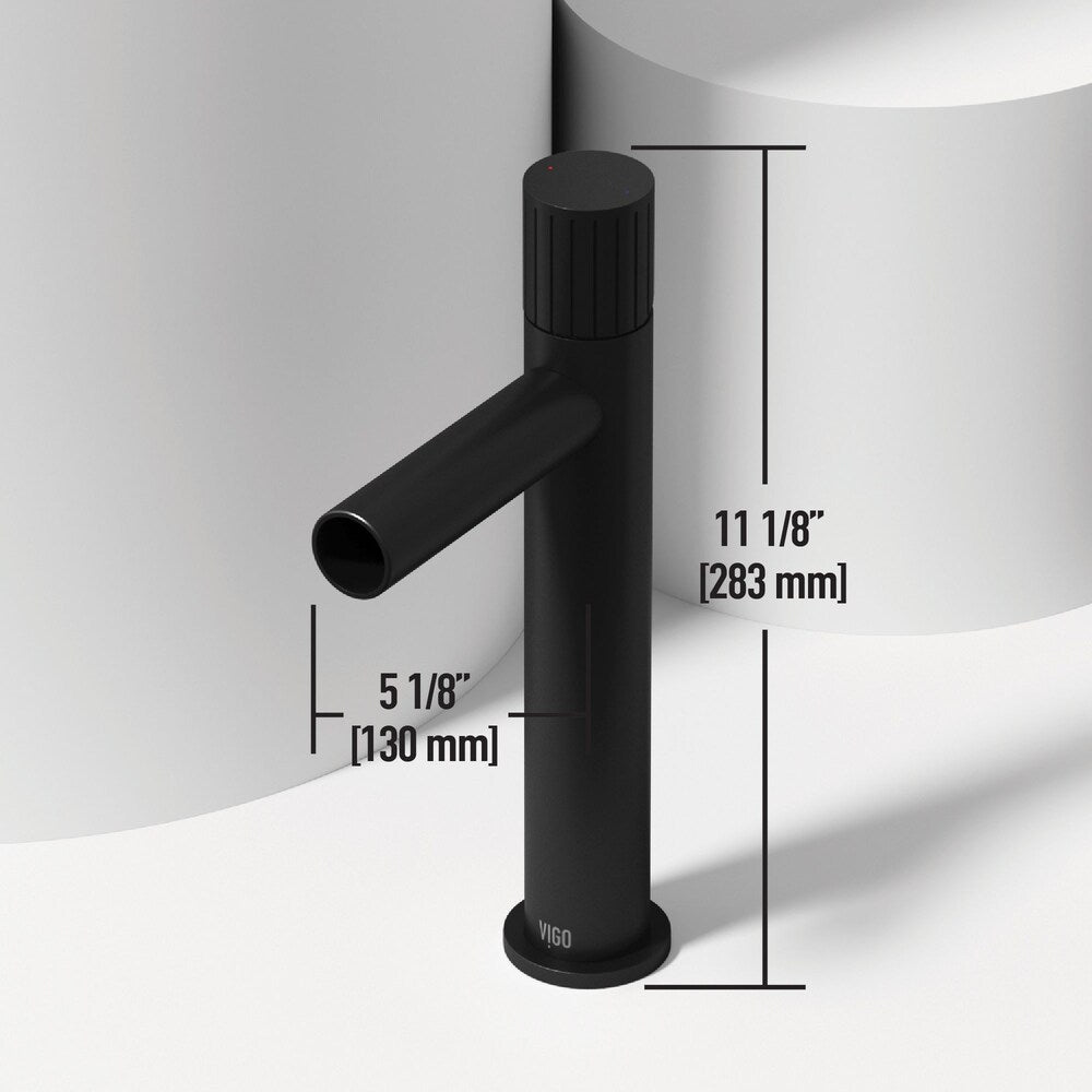 Robinet de salle de bain à poignée unique et trou unique Ashford en noir mat
