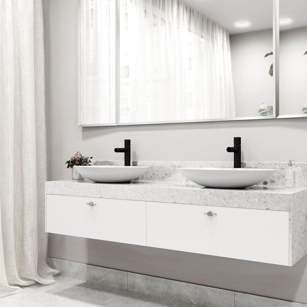 Robinet de salle de bain à poignée unique et trou unique Ashford en noir mat