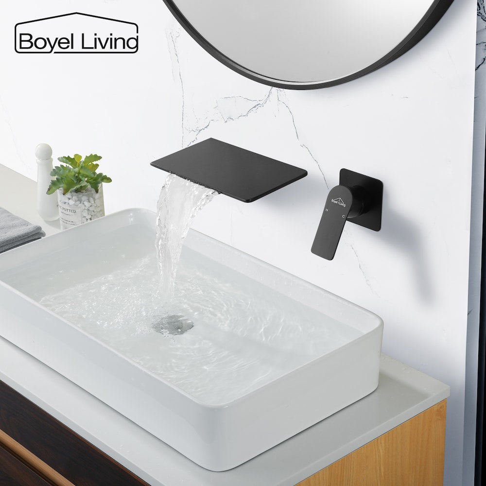 1-Handle Bathroom Faucet with Wide Spout in Matte Black
