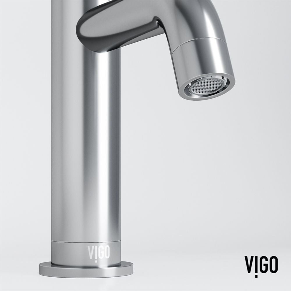 Robinet de salle de bain à poignée unique et trou unique Pinnacle de Ruxton en chrome