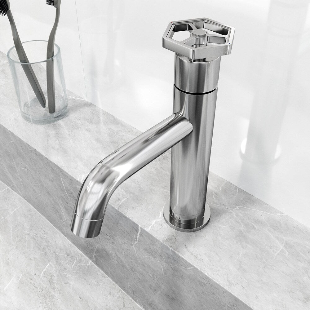 Robinet de salle de bain à poignée unique et trou unique Pinnacle de Ruxton en chrome