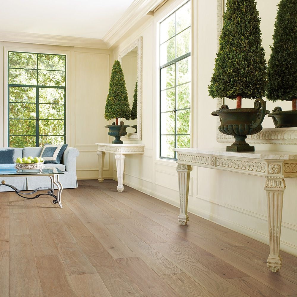 Échantillon à emporter - Plancher de bois franc d'ingénierie à verrouillage par clic en chêne français Crown - 6,5 po x 7 po