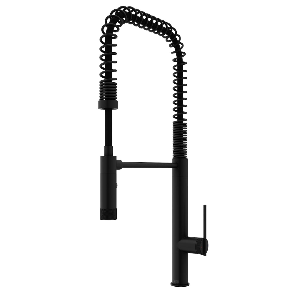Robinet de cuisine à poignée unique et pulvérisateur rétractable Sterling en noir mat