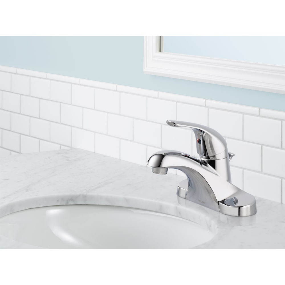 Robinet de lavabo de salle de bain à poignée unique à montage sur pont, débit d'eau standard en chrome
