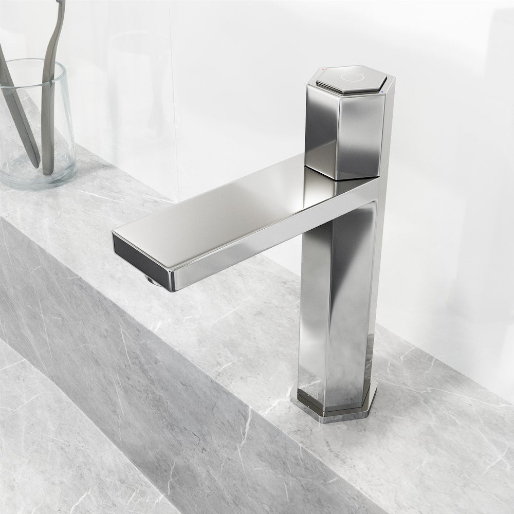Robinet de salle de bain monotrou à poignée unique Nova en chrome