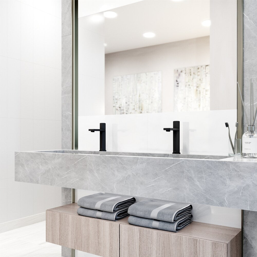 Robinet de salle de bain monotrou à poignée unique Nova en noir mat