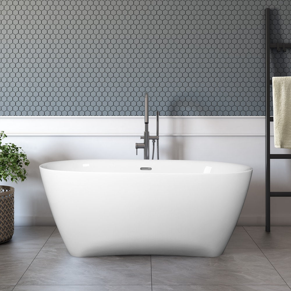 Baignoire autoportante ovale en acrylique Carmen de 59 pouces avec drain central en blanc