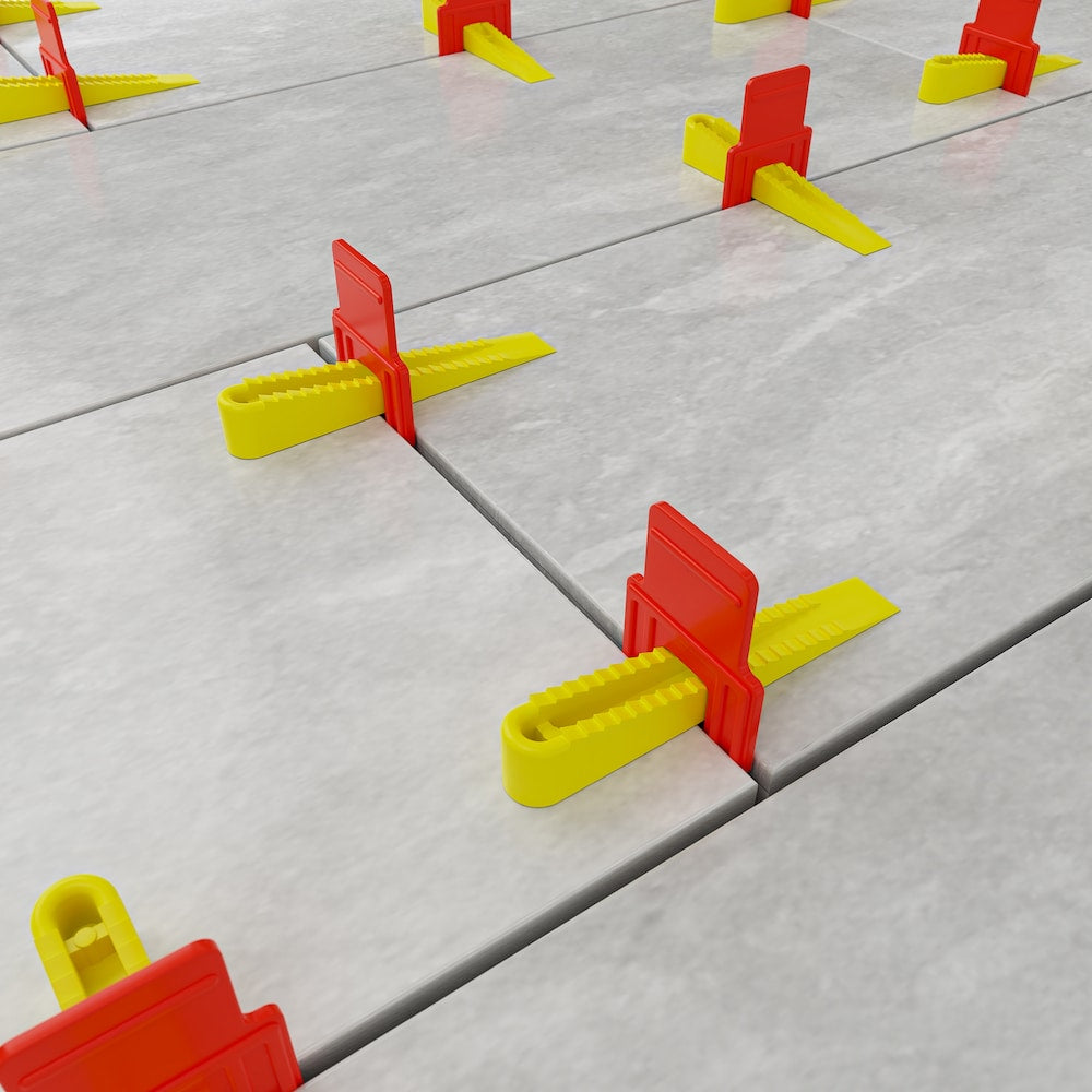 LASH 1/8" Flat Floor and Wall Tile Leveling System Clips 300 Pack