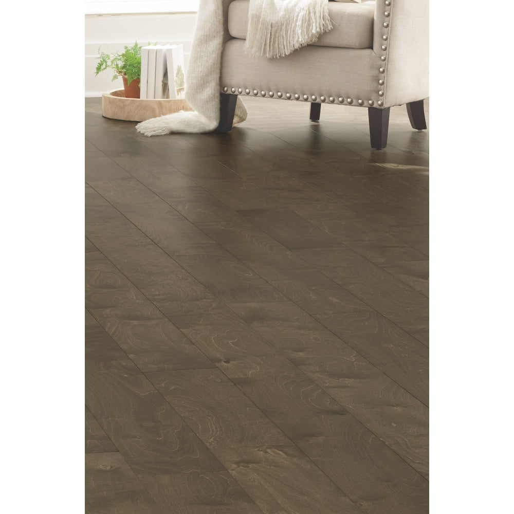 Sample Honey Birch Eng. Hardwood Flooring 6.5-inch x 6-inch