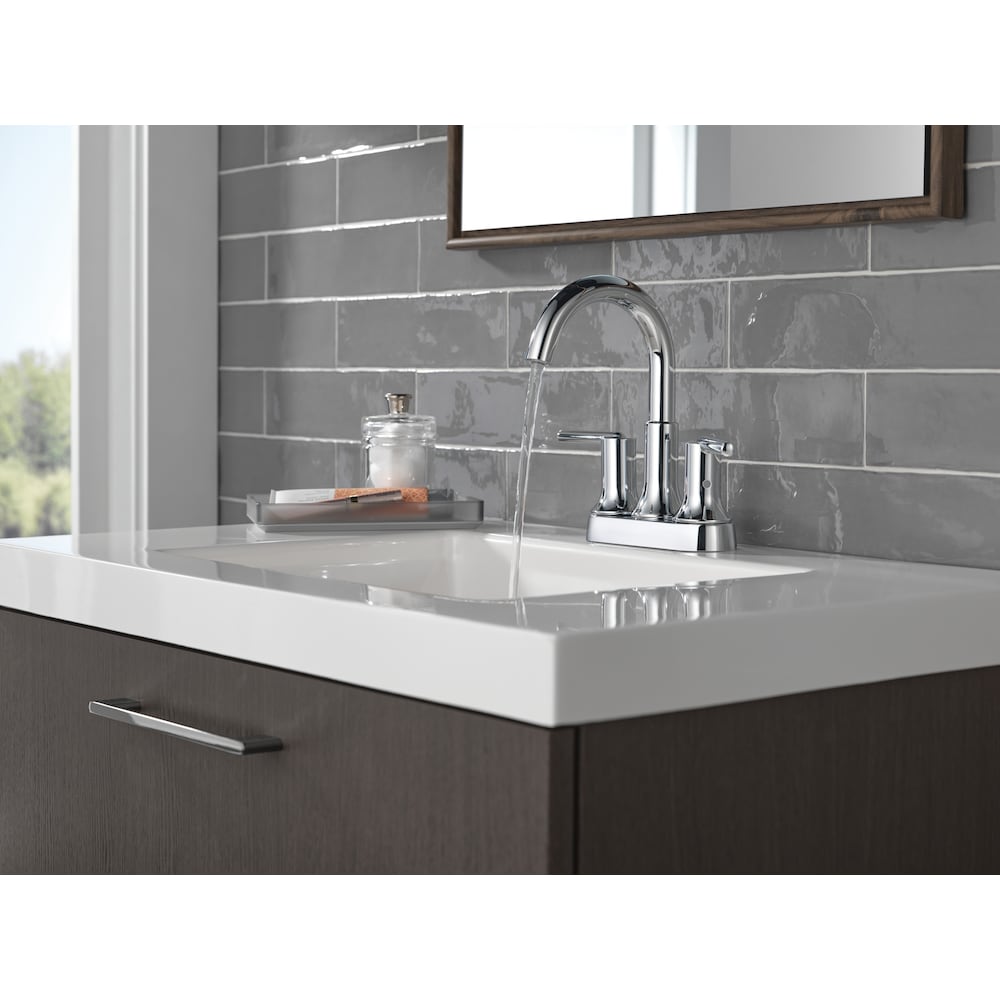 Robinet de lavabo de salle de bain central à deux poignées Trinsic avec débit d'eau standard et poussoir en métal chromé