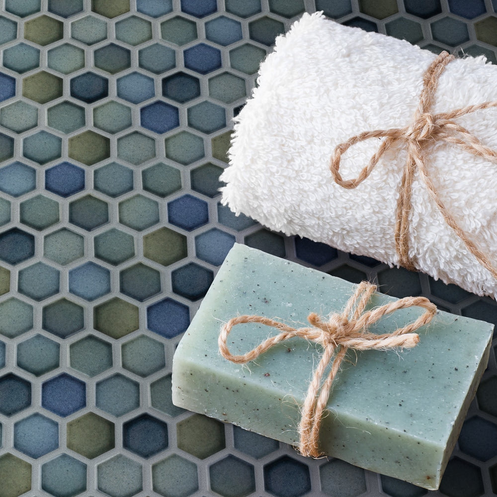Hudson 1" Hex Atlantis 11-7/8-inch x 13-1/4-inch Porcelain Mosaic Tile (11.2 sq. ft./Case)