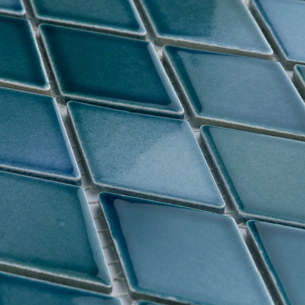 Hudson Kite Aquamarine 10-1/4-inch x 11-3/4-inch Porcelain Mosaic Tile (8.6 sq. ft./Case)