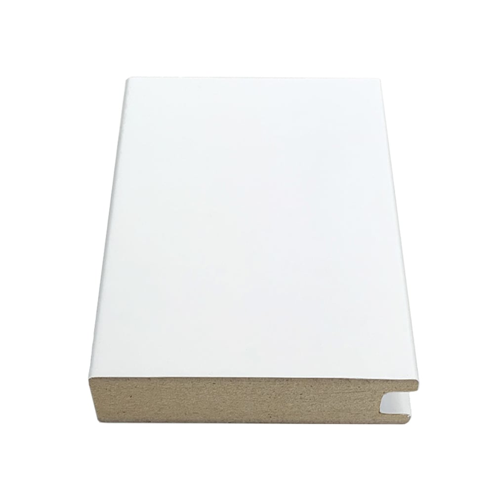 Moulure d'échantillon Seville de 2,75 po x 3 po en blanc mat doux au toucher