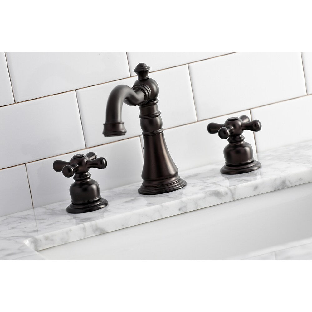 Classic 8 inch Widespread Double Handle Bathroom Faucet in Oil Rubbed Bronze