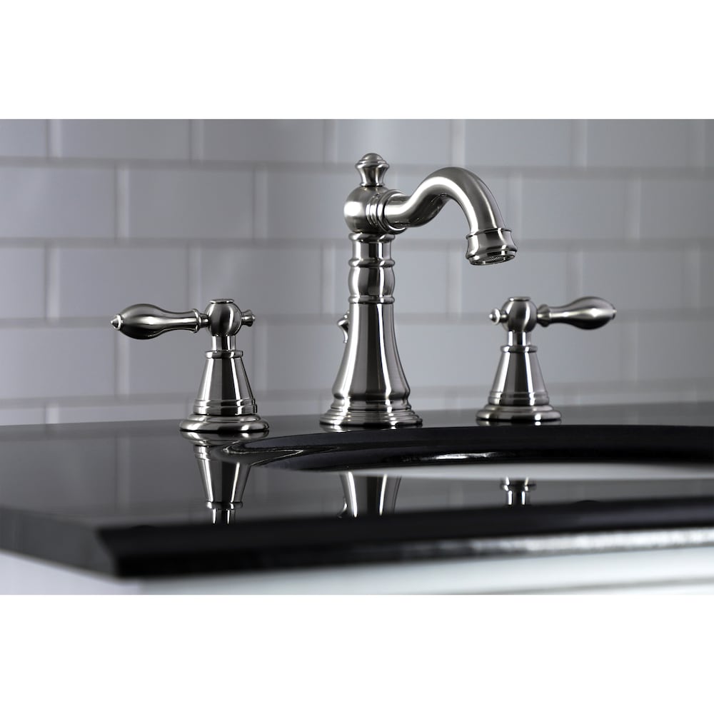 Robinet de salle de bain à 2 poignées de 8 pouces de style classique anglais en nickel brossé