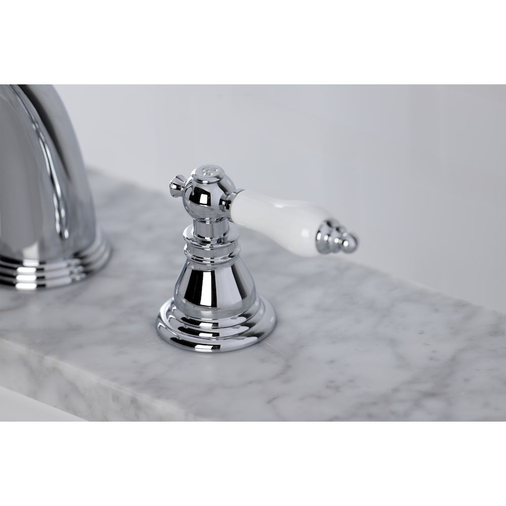Robinet de salle de bain à 2 poignées Patriot de 8 pouces en chrome poli