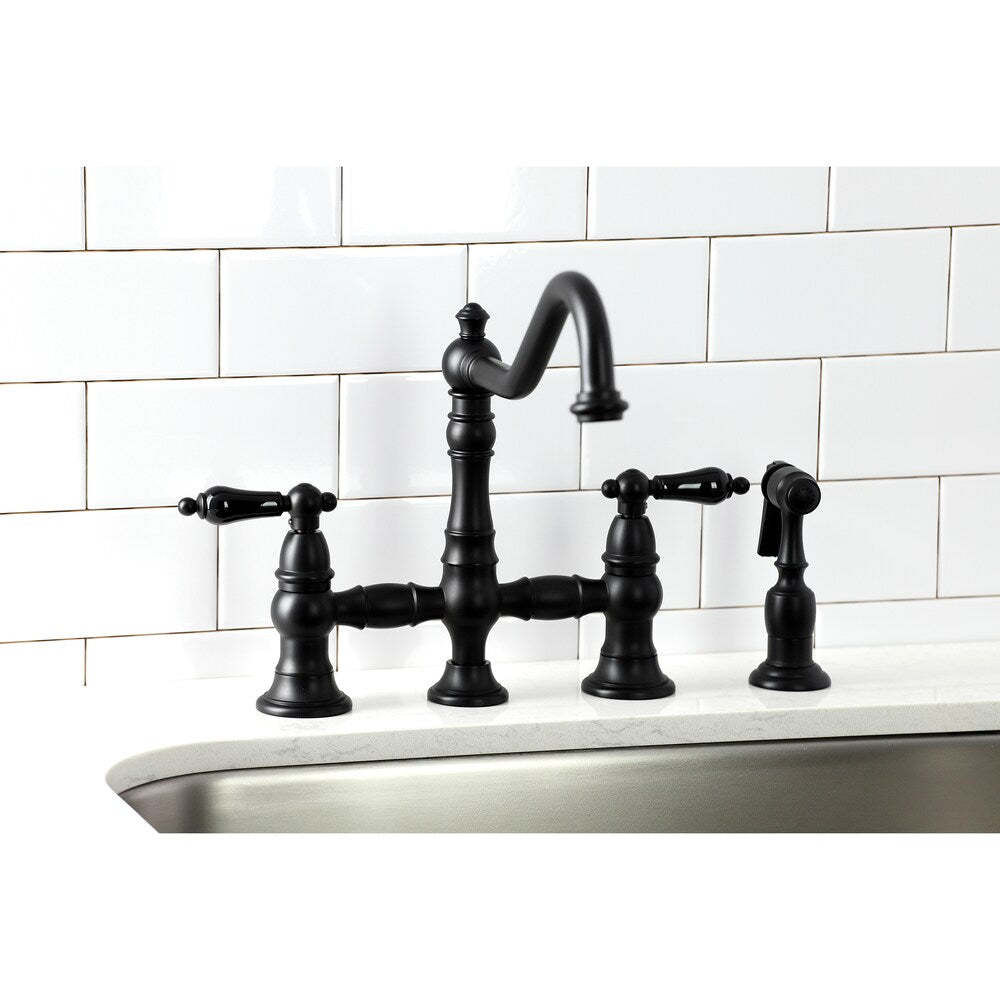 Robinet de cuisine à 2 poignées en porcelaine Duchess avec pulvérisateur latéral en noir mat