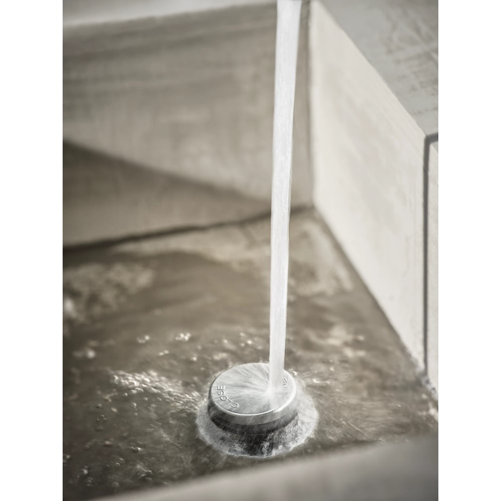 Robinet de lavabo de salle de bain à poignée unique Glyde de 4 pouces avec plaque de pont en chrome (robinet inclus)