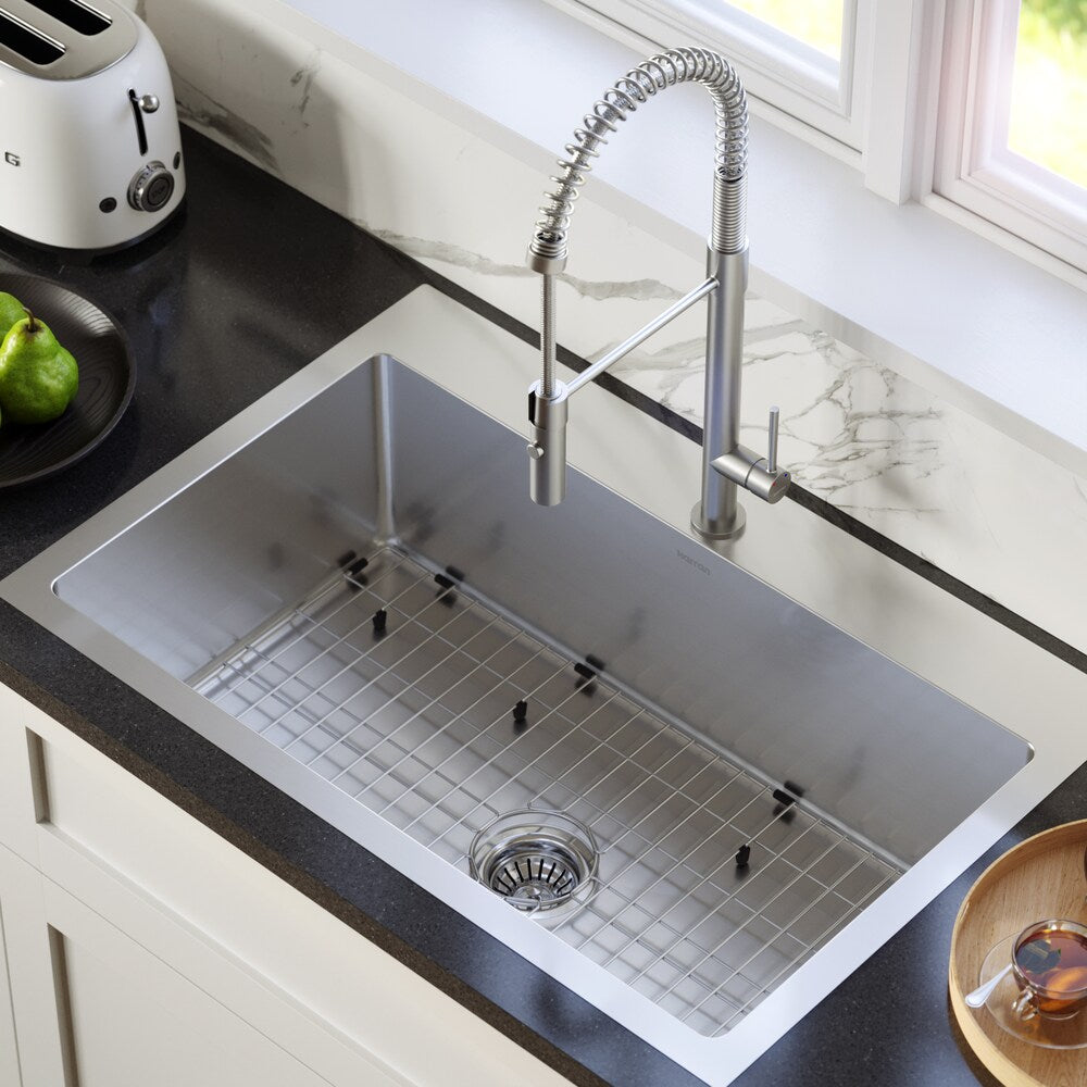 Bluffton Single-Handle Pull-Down Sprayer Kitchen Faucet in Stainless Steel