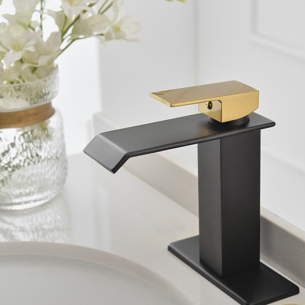 Robinet de salle de bain à un trou et à poignée unique en cascade avec ensemble de vidange en noir et or