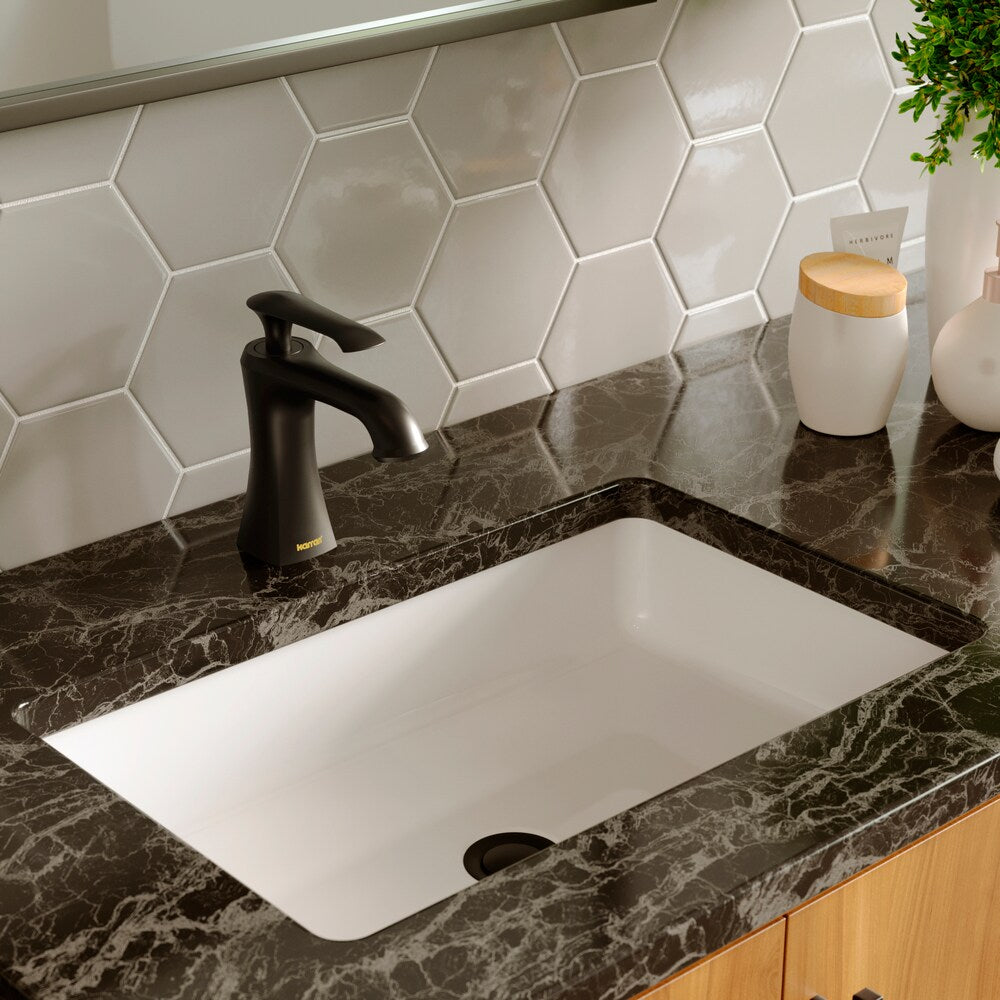 Robinet de salle de bain à poignée unique à trou unique Woodburn avec bonde escamotable assortie en noir mat