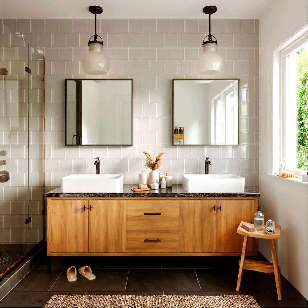 Woodburn Single Hole 1-Handle Vessel Bathroom Faucet with Matching Pop-Up Drain in Oil Robbed Bronze