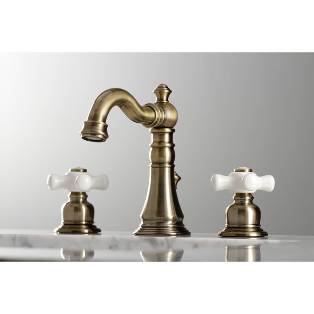 American Classic 8 inch Widespread 2-Handle Bathroom Faucet in Antique/Brass
