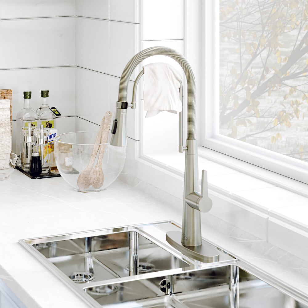 1-Handle Spring Neck Standard Kitchen Faucet with Dual-Function Spray Head and Deckplate in Brushed Nickel