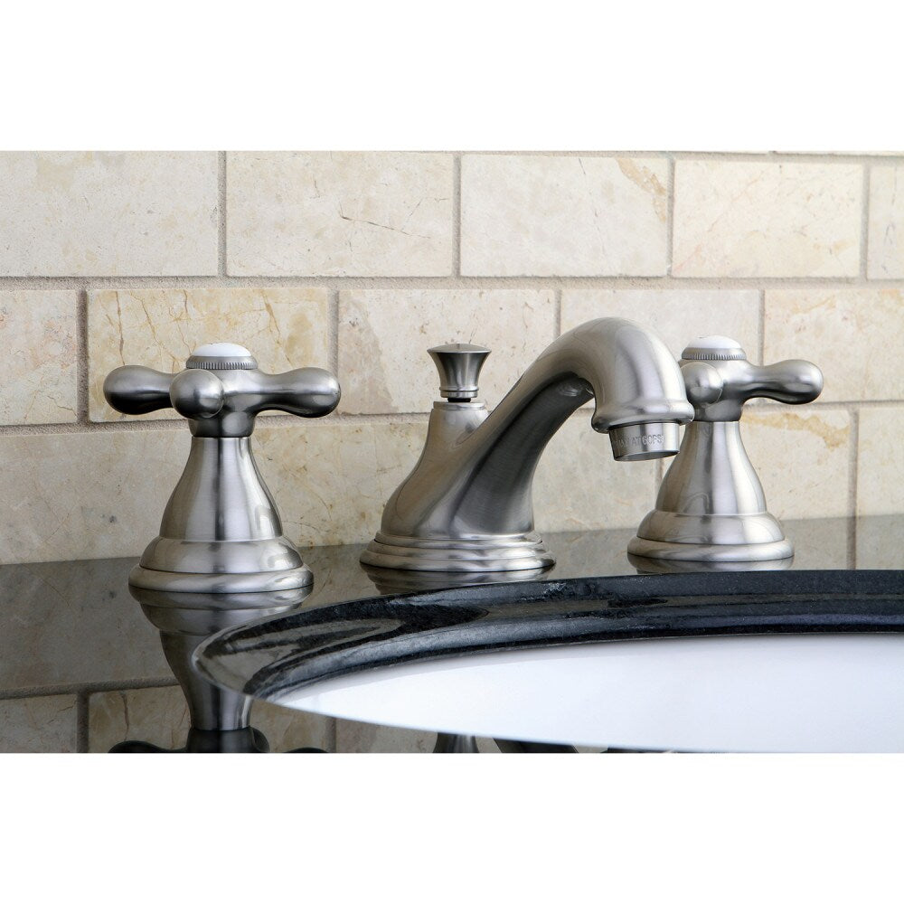Robinet de salle de bain à 2 poignées Royale de 8 pouces en nickel brossé
