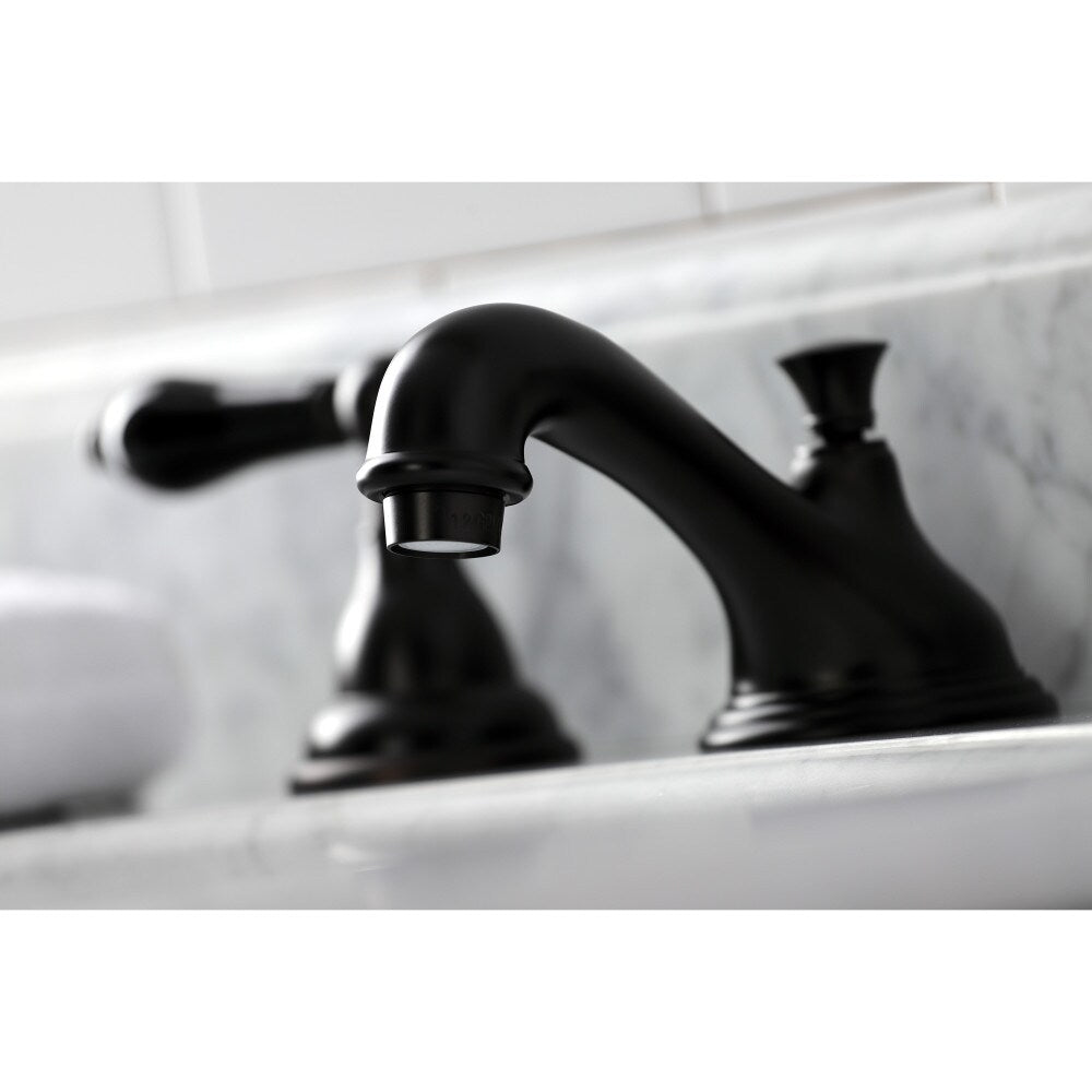 Robinet de salle de bain à 2 poignées en porcelaine de 8 pouces de Duchess en bronze huilé