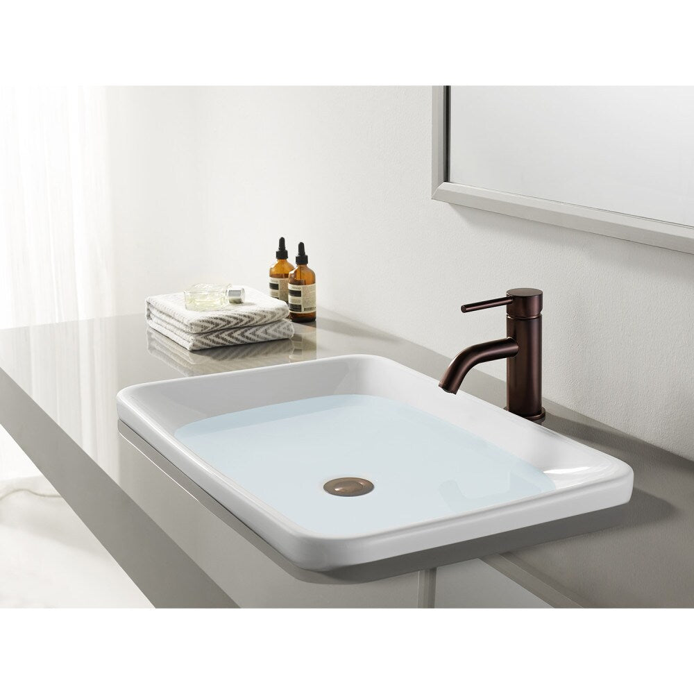 Robinet de salle de bain simple à poignée unique et trou unique en bronze huilé