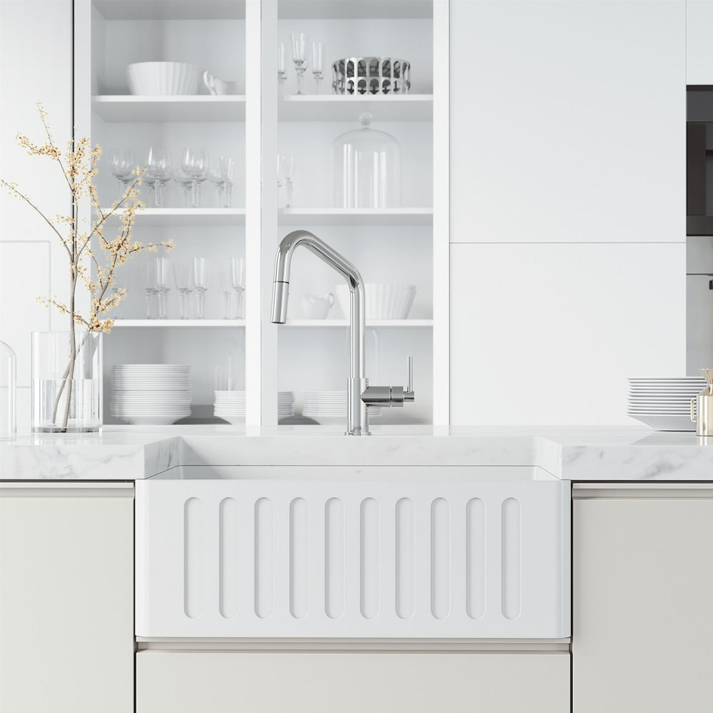 Robinet de cuisine à poignée unique et pulvérisateur rétractable Utopia en chrome