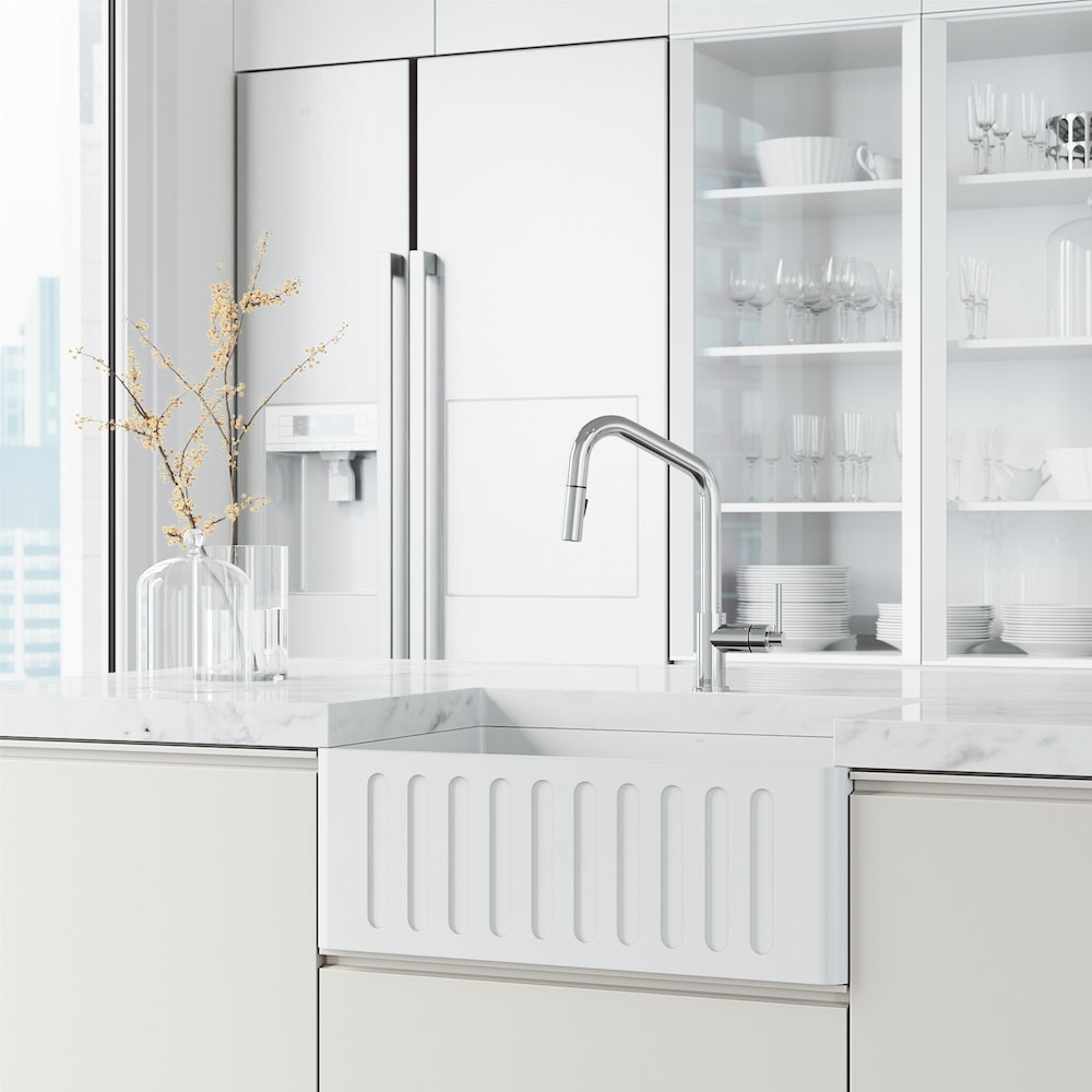 Robinet de cuisine à poignée unique et pulvérisateur rétractable Utopia en chrome