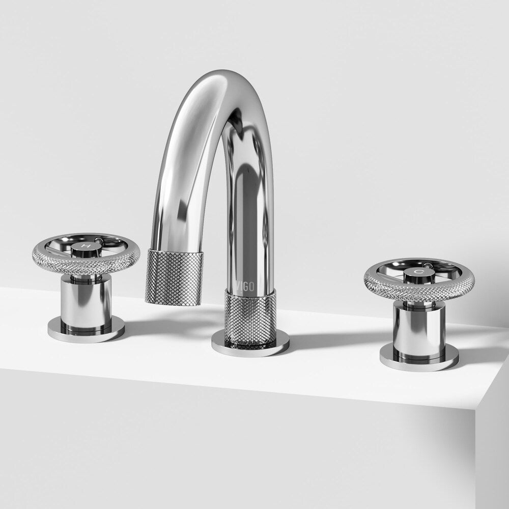 Robinet de salle de bain à 2 poignées Wythe de 11 po de largeur en chrome