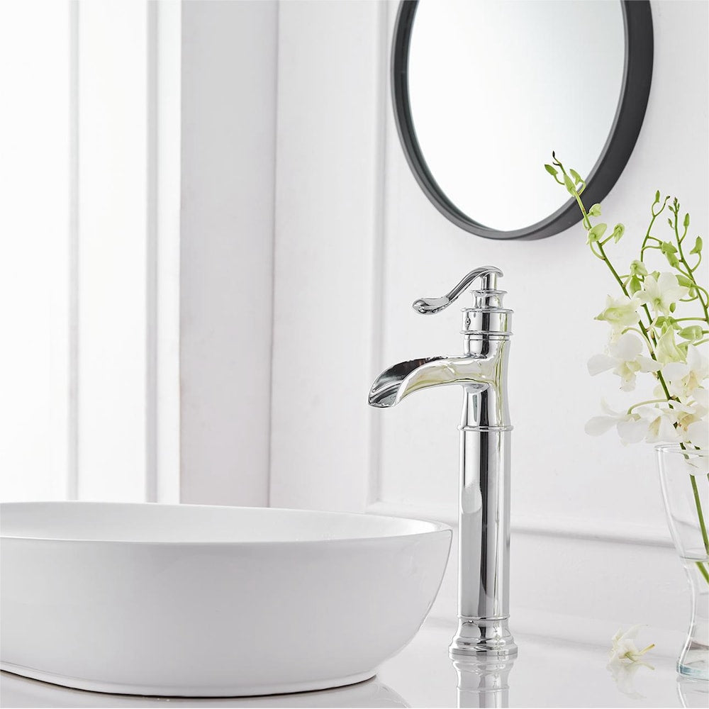 Robinet de lavabo de salle de bains à poignée unique et trou unique avec drain en métal en chrome poli