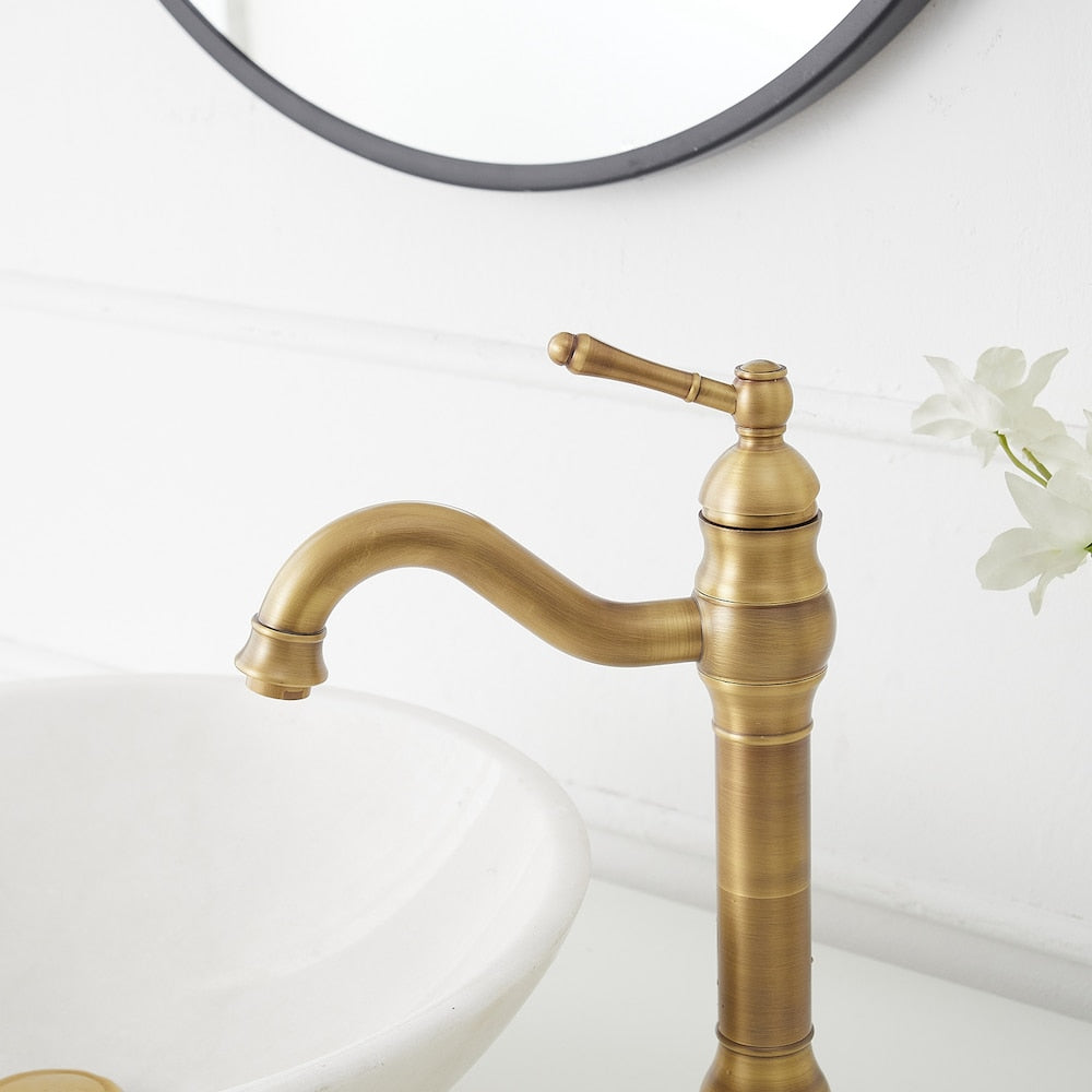 Robinet de lavabo monotrou à poignée unique avec bec pivotant à 360° en laiton antique