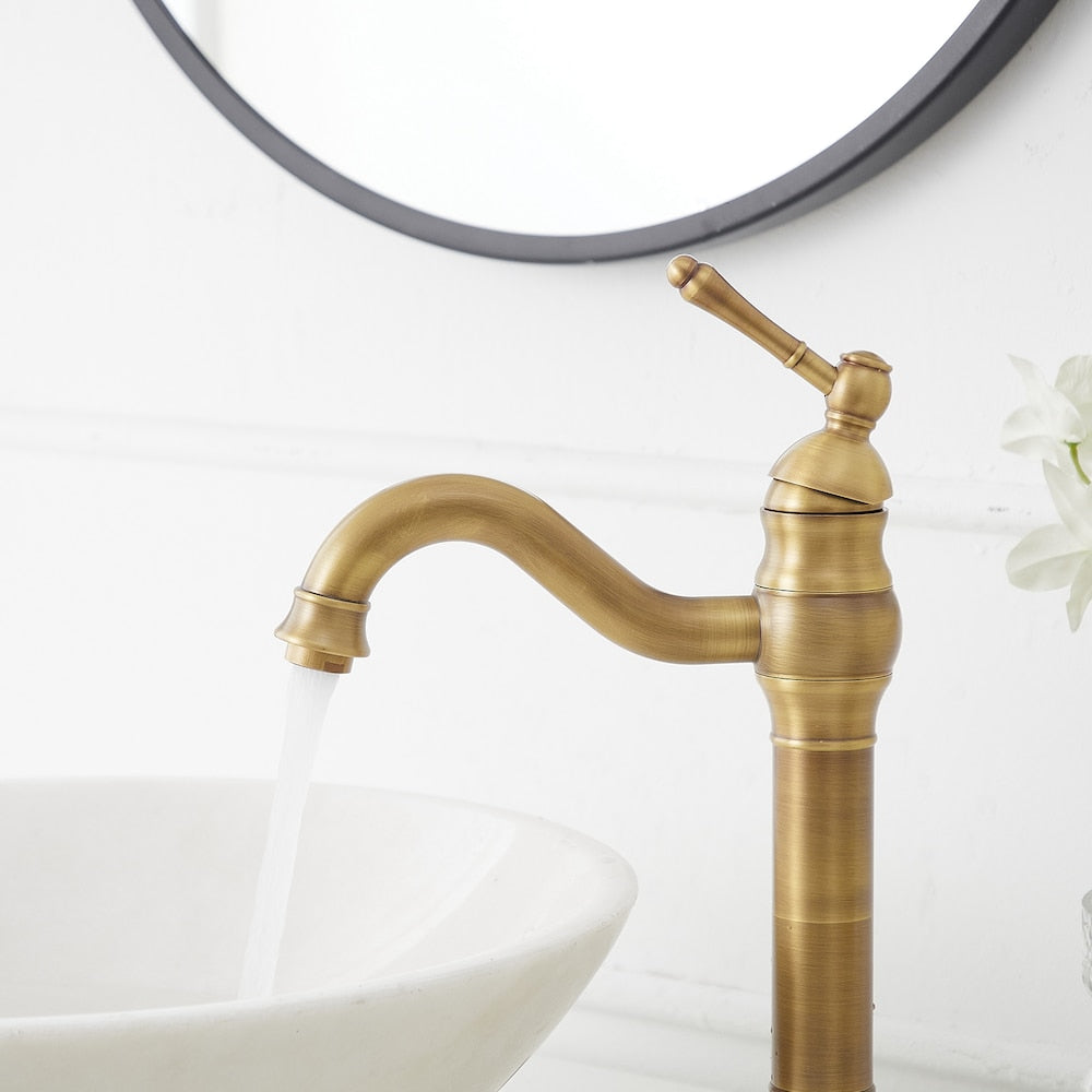 Robinet de lavabo monotrou à poignée unique avec bec pivotant à 360° en laiton antique