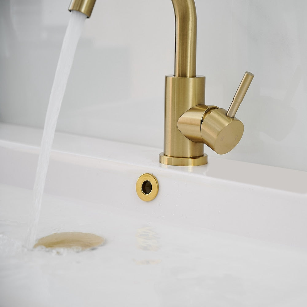 Robinet de salle de bain monotrou à poignée unique et bec pivotant en or brossé