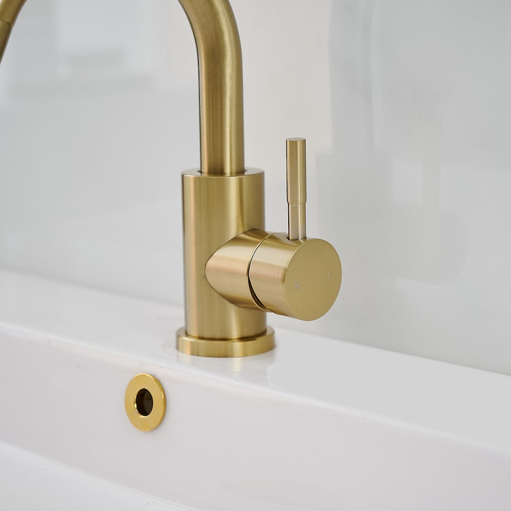 Robinet de salle de bain monotrou à poignée unique et bec pivotant en or brossé