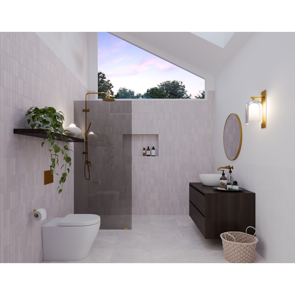 Porte de baignoire à panneau fixe simple Ursa de 30 po de largeur x 78 po de hauteur en laiton satiné avec verre teinté gris