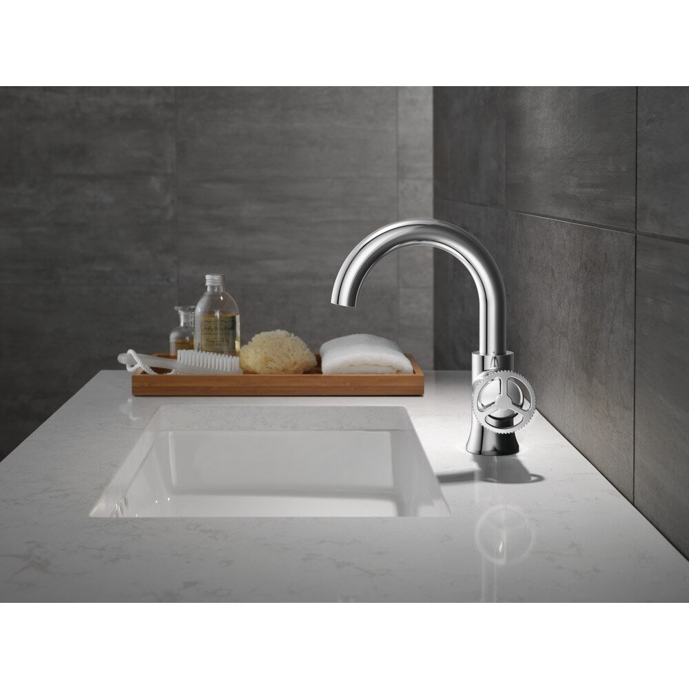 Robinet de salle de bain monotrou WaterSense à poignée unique Trinsic avec assemblage de vidage en métal en chrome