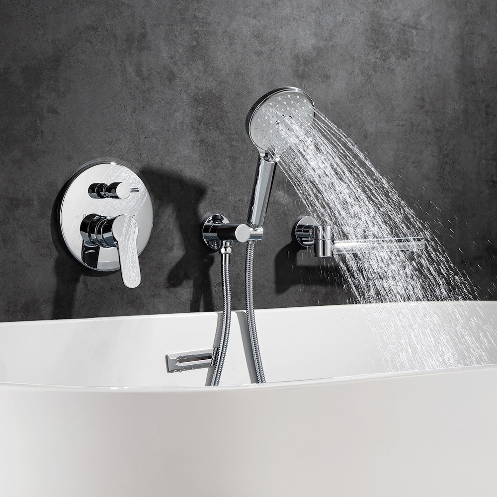 Robinet de baignoire romaine à poignée unique avec bec pivotant et valve brute en chrome